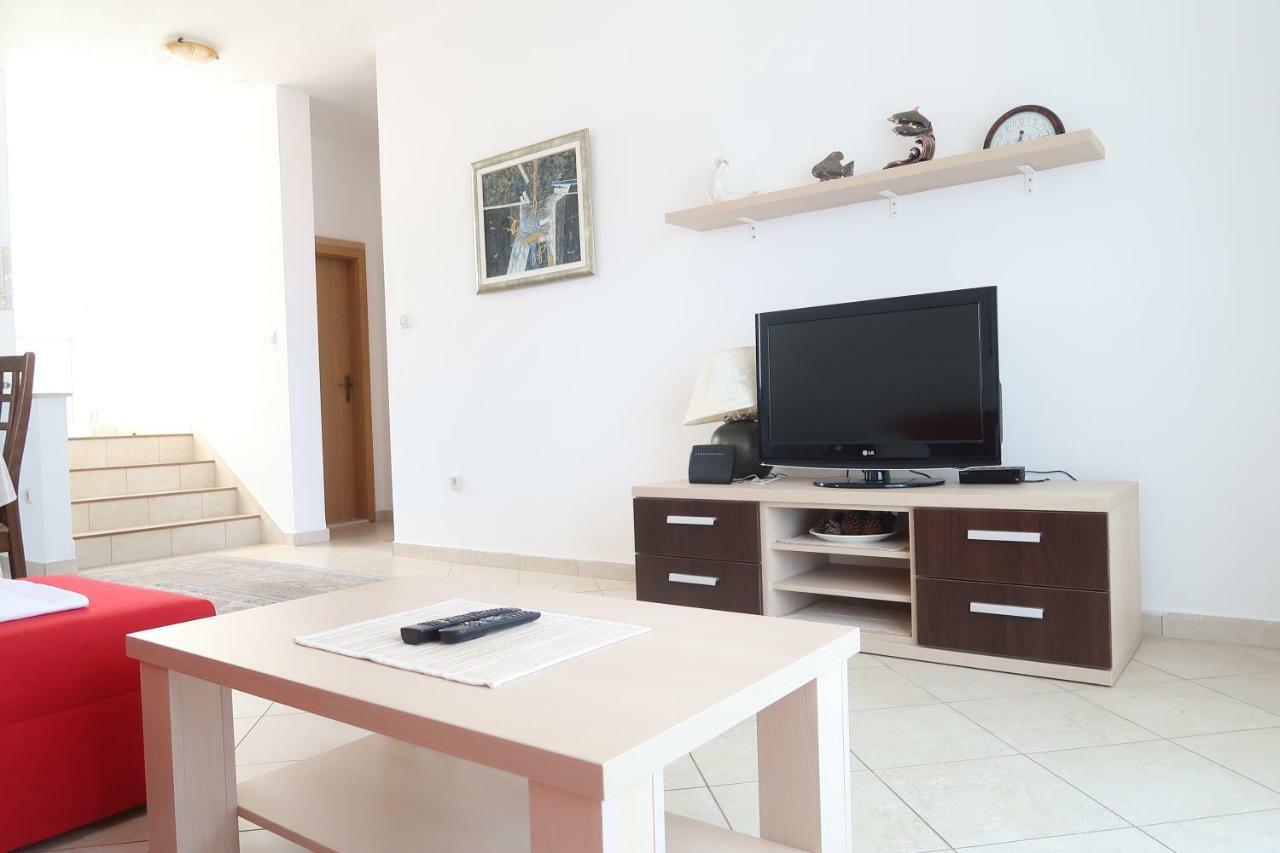 Apartments Maras Primošten المظهر الخارجي الصورة