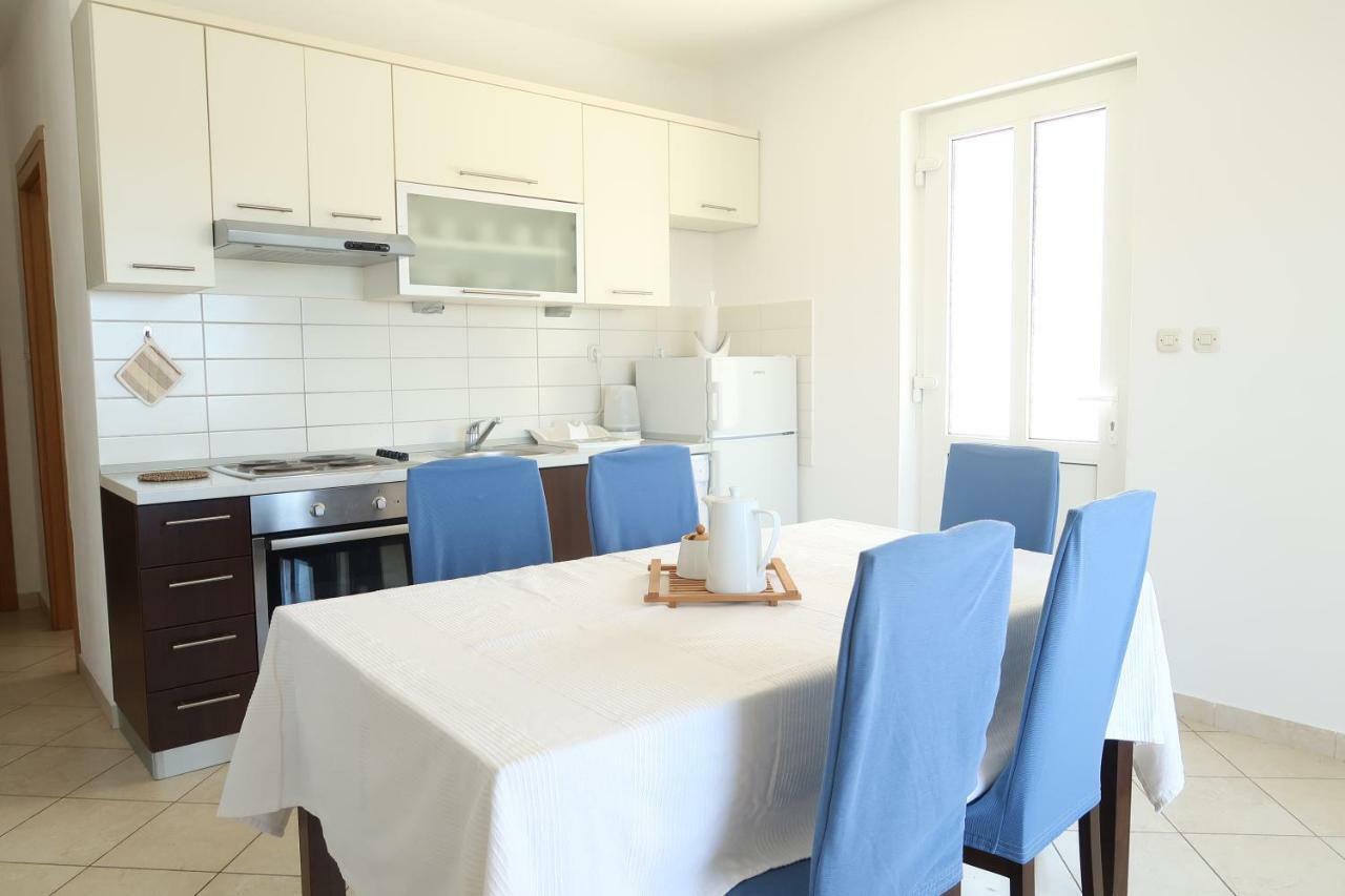 Apartments Maras Primošten المظهر الخارجي الصورة