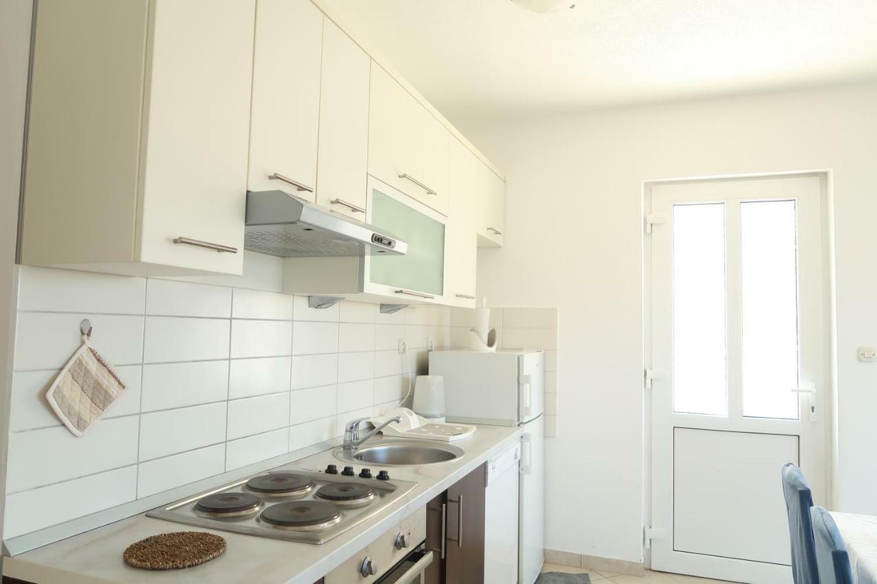 Apartments Maras Primošten المظهر الخارجي الصورة